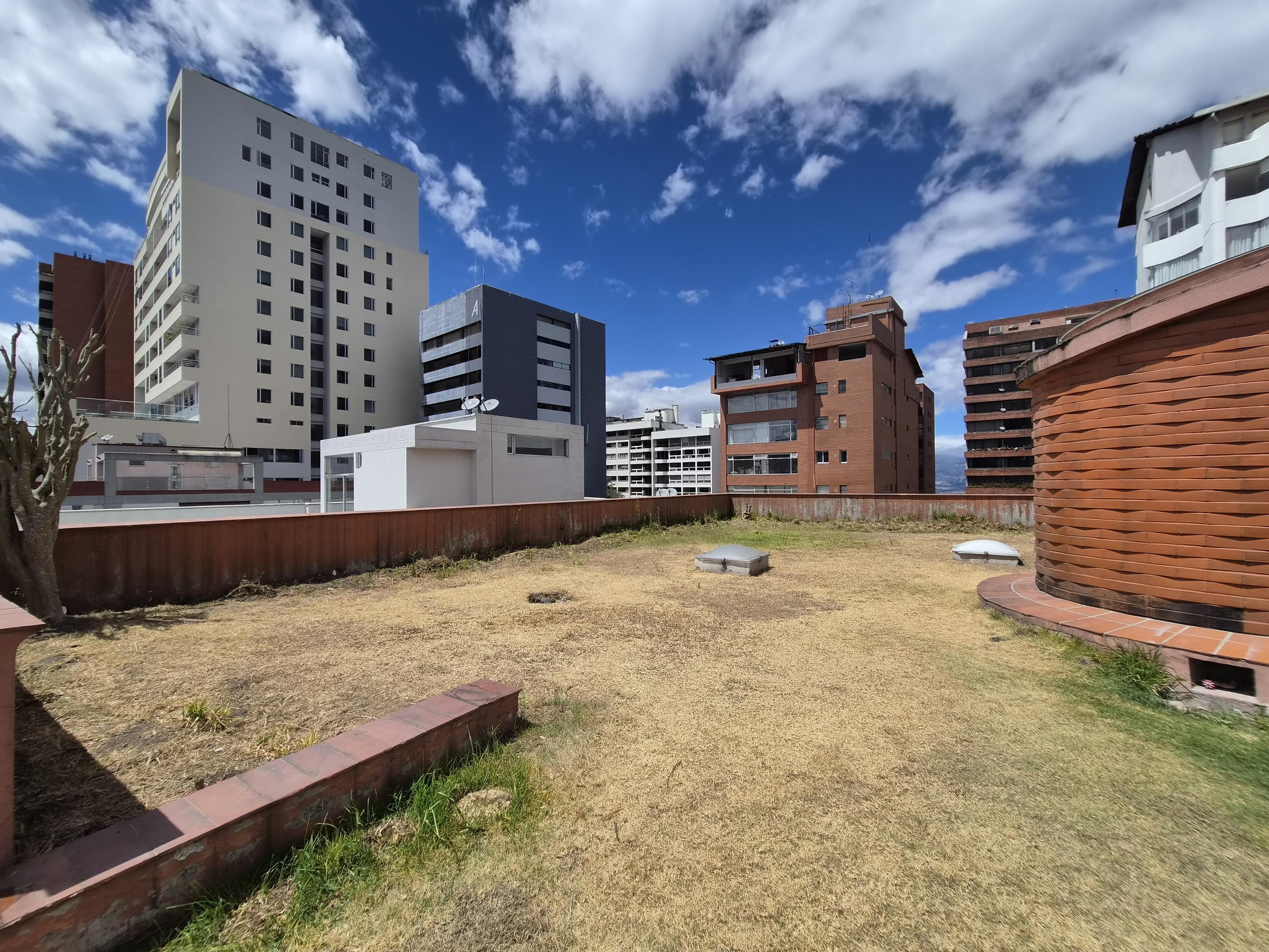 Penthouse en la Gonzáles Suárez 1