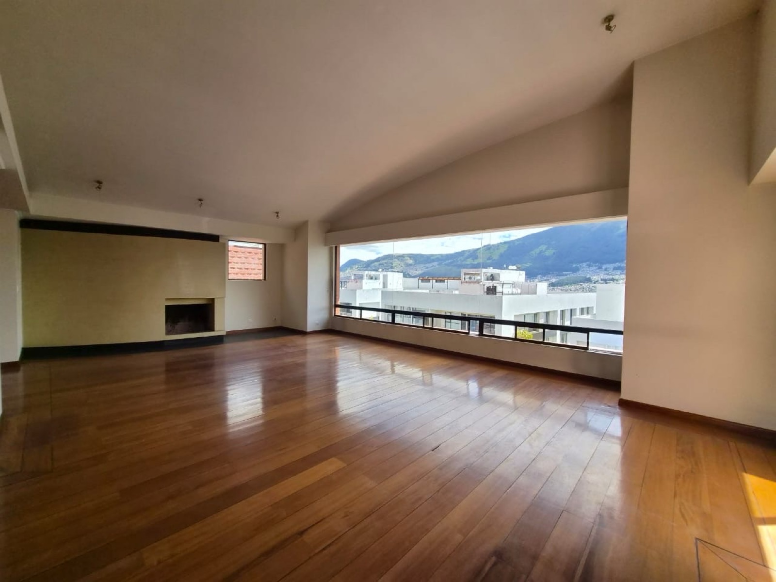 Penthouse en la Gonzáles Suárez 17