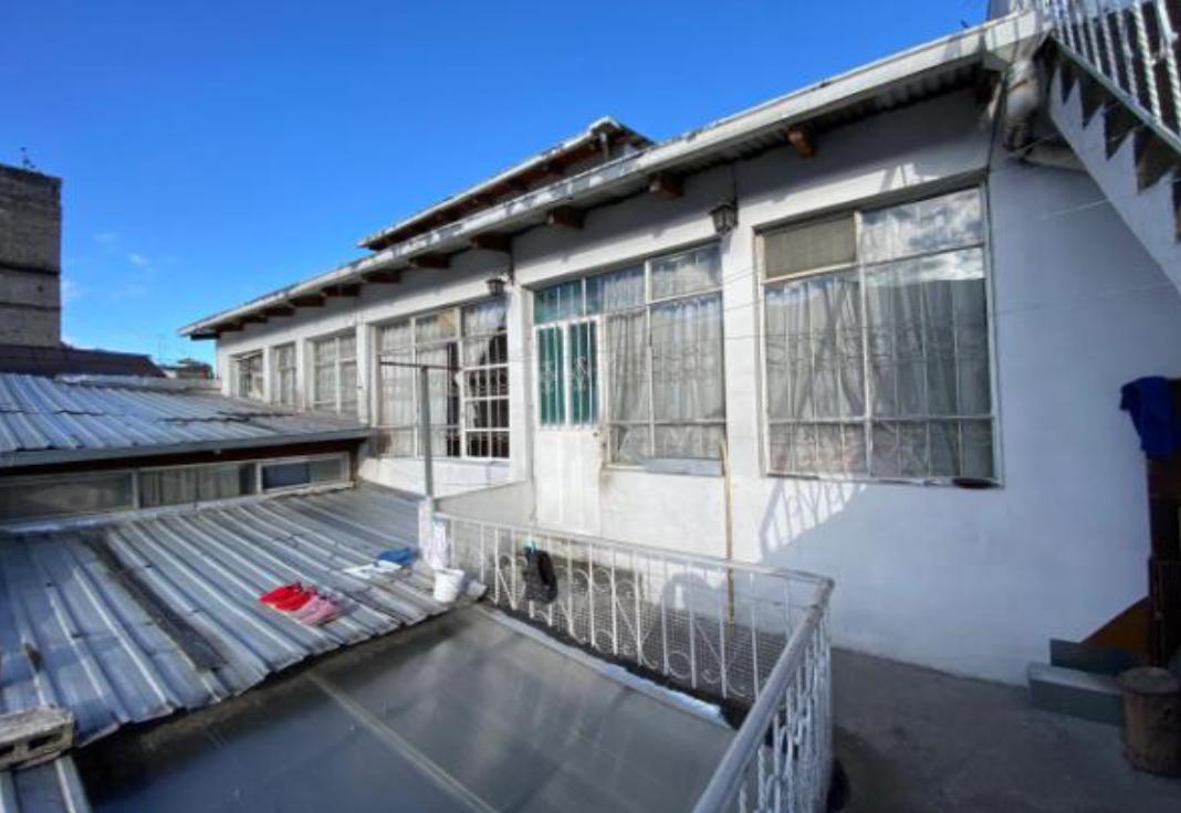 Edificio Comercial en Santa Bárbara