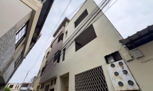 Casa Multifamiliar en el Centro de Portoviejo, Manabí