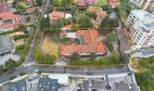 Terreno premium en Monteserrín con potencial para 5 residencias exclusivas